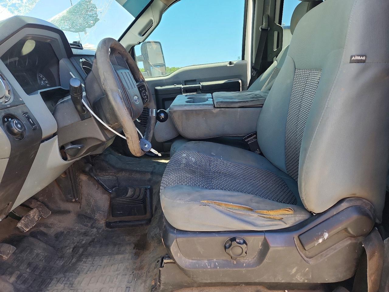 2015 Ford F250 Super Duty - Image 7