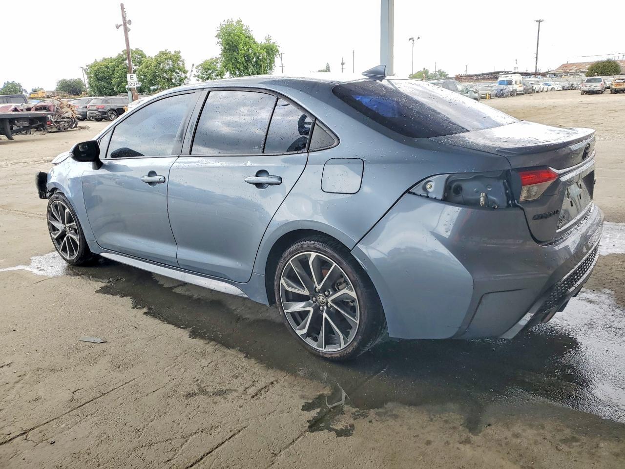 2020 Toyota Corolla Se - Фото 2