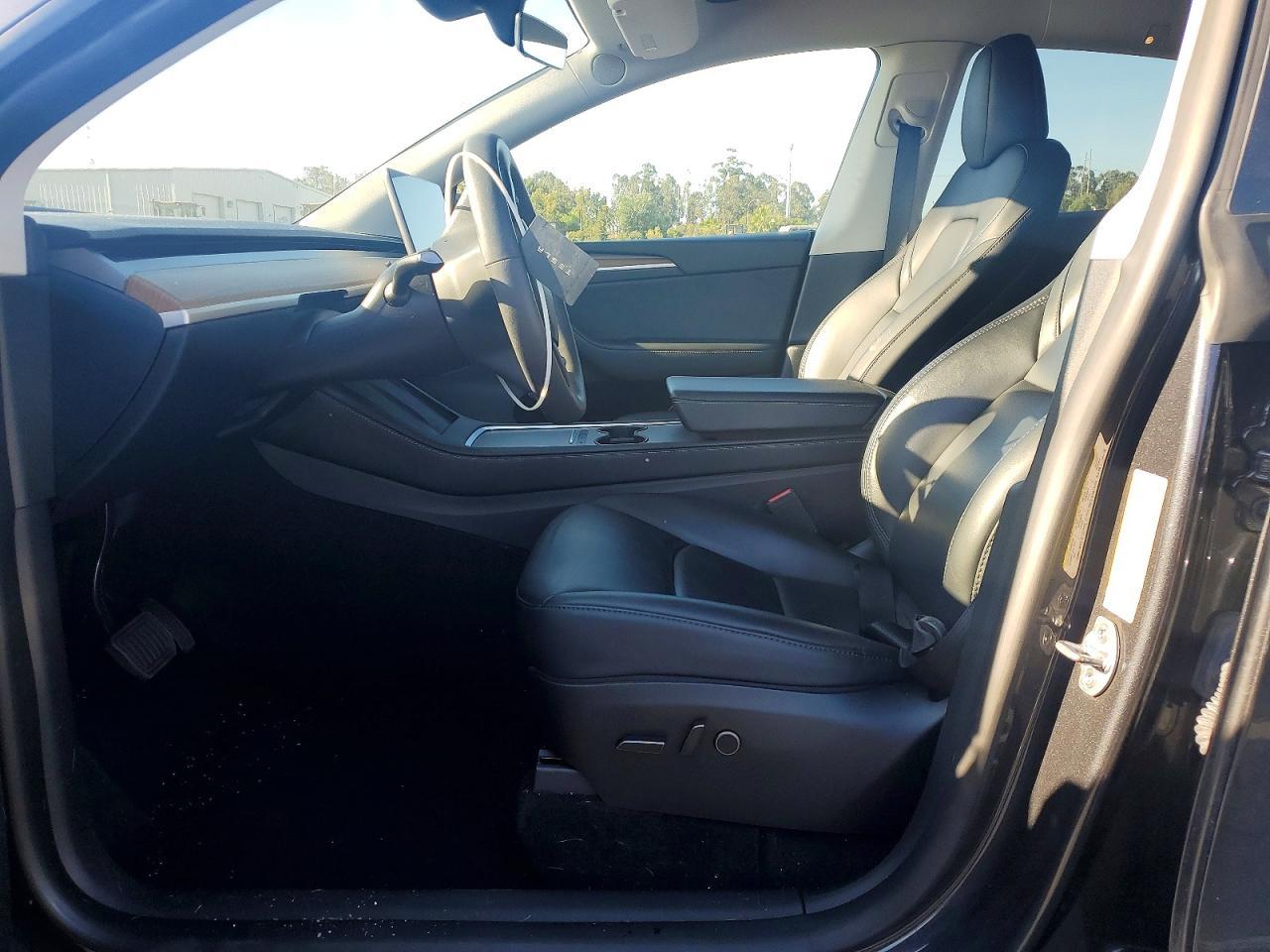 2024 Tesla Model Y - Фото 7