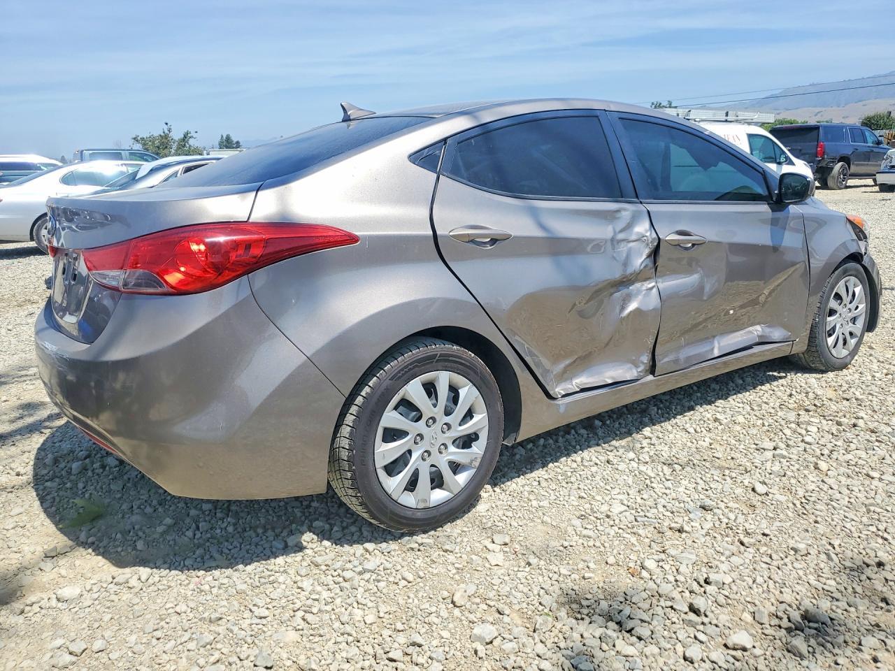 2013 Hyundai Elantra Gls - Фото 3