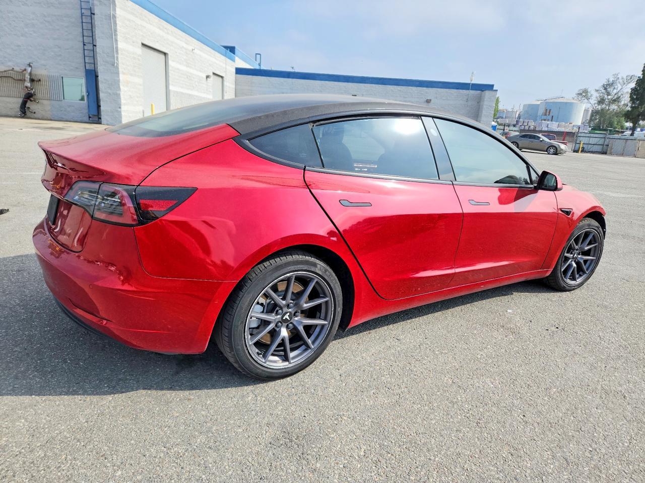 2022 Tesla Model 3 - Image 3