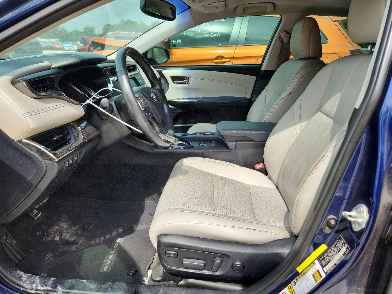 2013 Toyota Avalon Hybrid Limited - Image 7