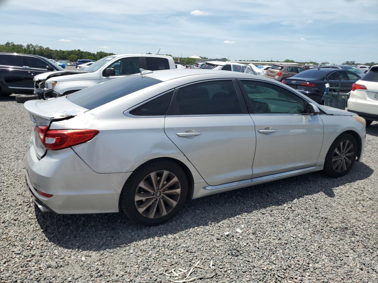 2015 Hyundai Sonata Sport - Image 3