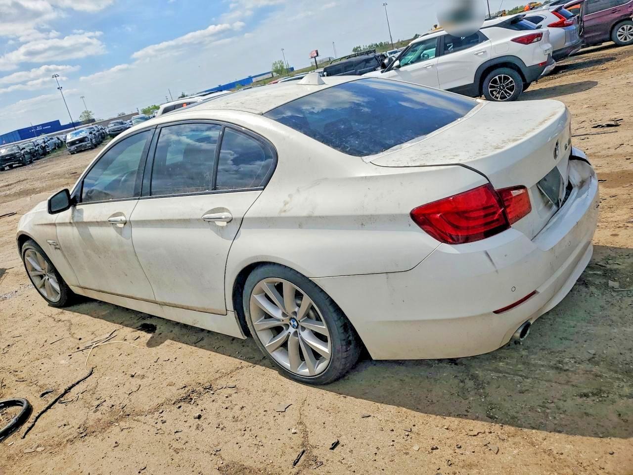 2012 BMW 535 Xi - Фото 2