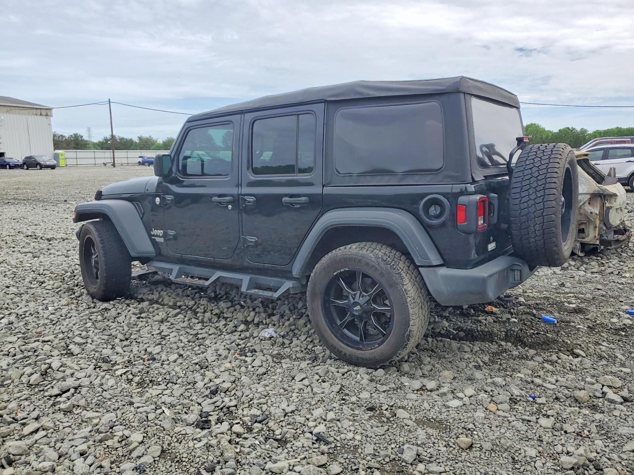 2018 Jeep Wrangler Unlimited Sport - Фото 2