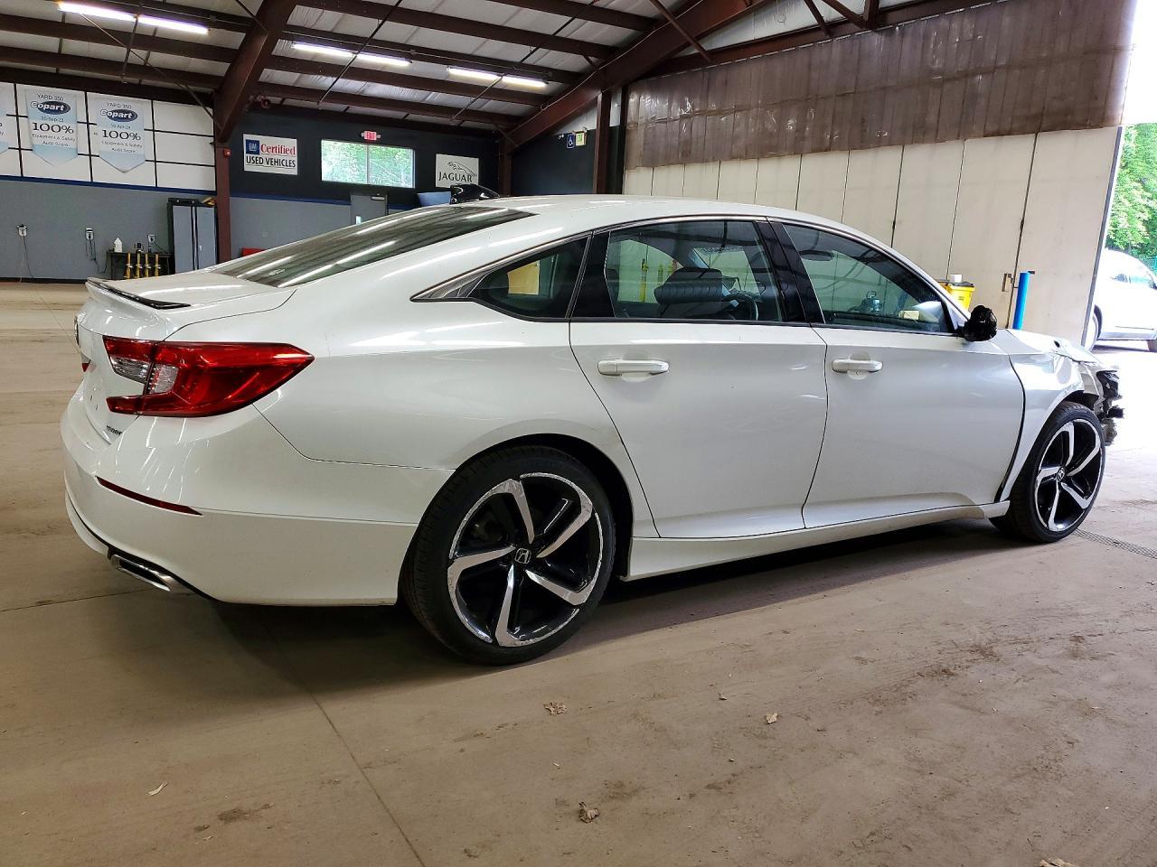 2022 Honda Accord Sport - Image 3