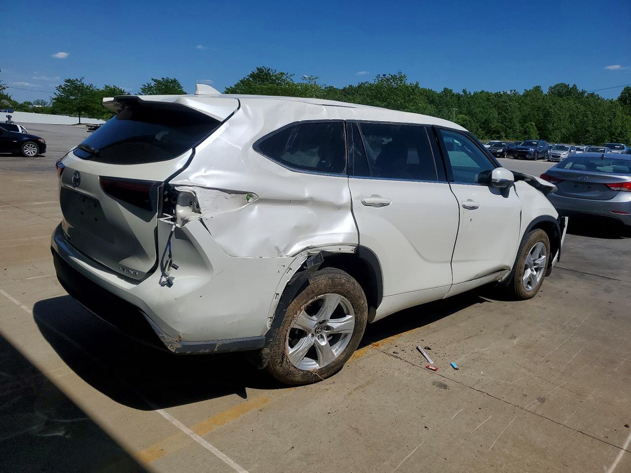 2021 Toyota Highlander Le - Фото 3