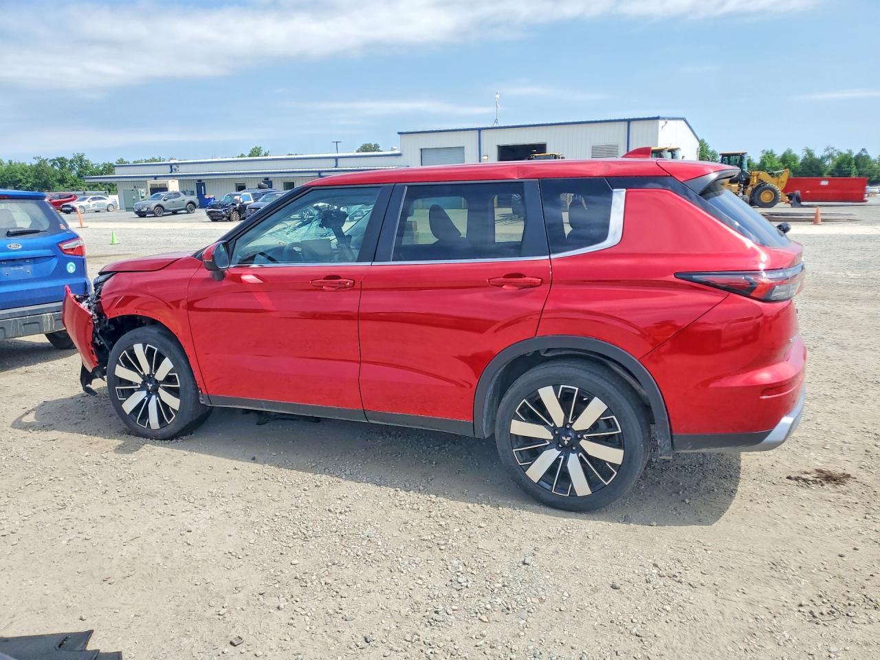 2025 Mitsubishi Outlander Se - Фото 2