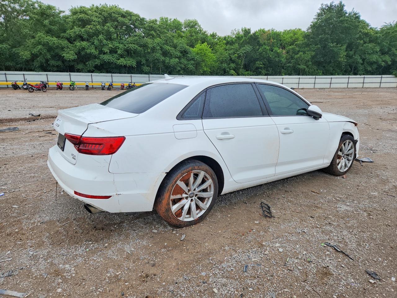 2017 Audi A4 Ultra Premium - Image 3