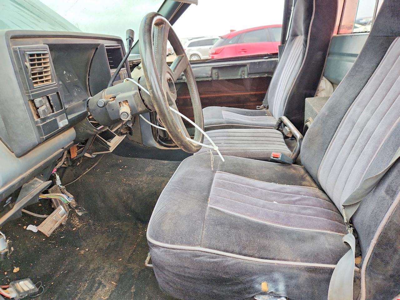 1989 Chevrolet Gmt-400 C1500 - Image 7