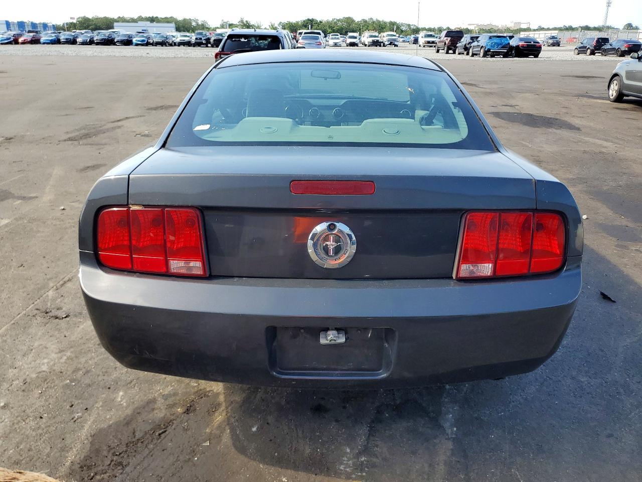 2008 Ford Mustang - Фото 6