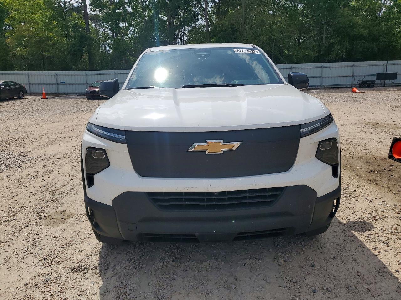 2025 Chevrolet Silverado - Фото 5