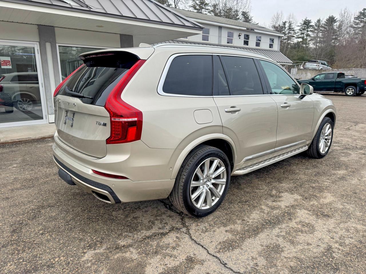 2016 Volvo Xc90 T8 - Image 4