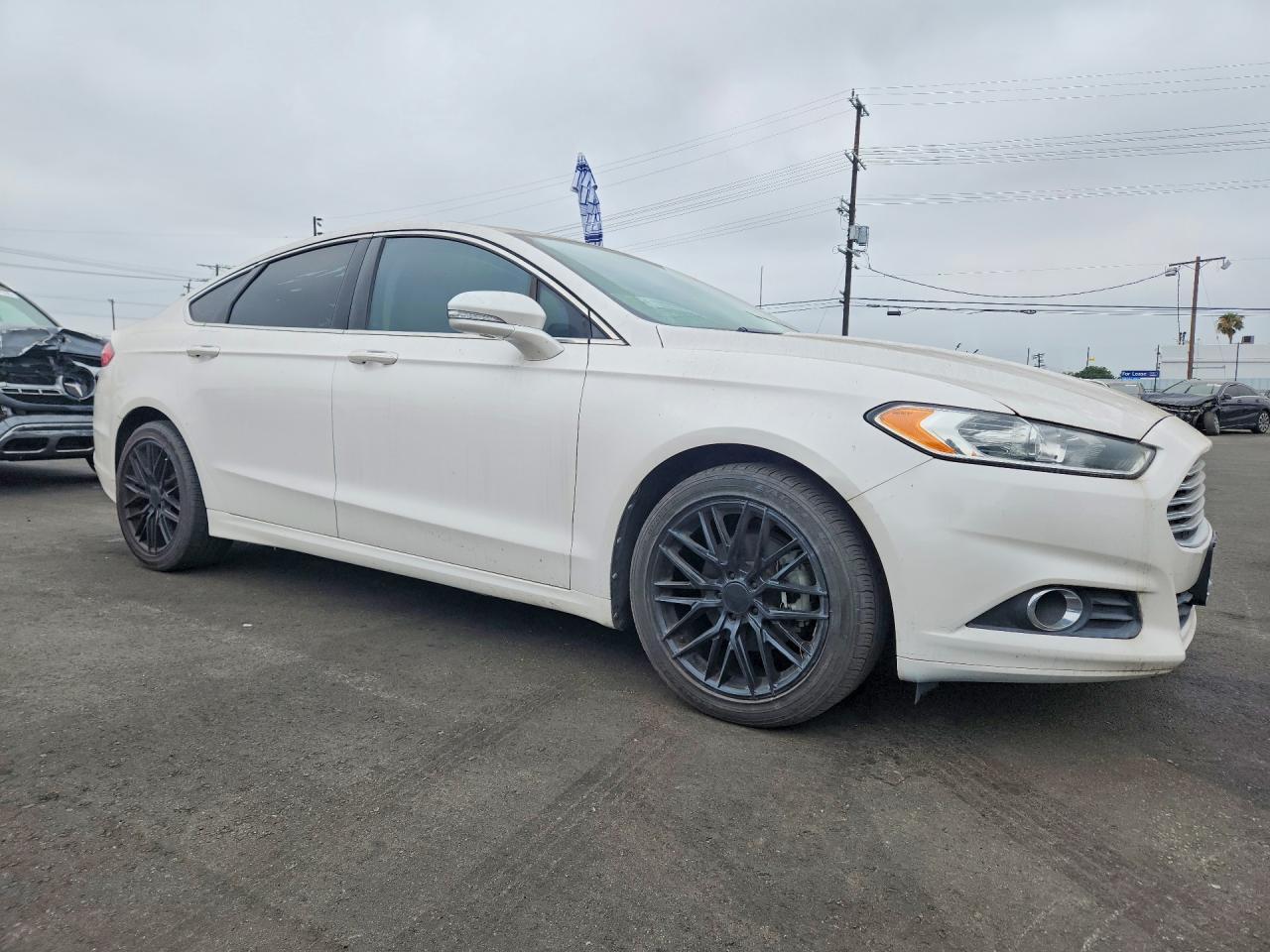 2013 Ford Fusion Se - Фото 4