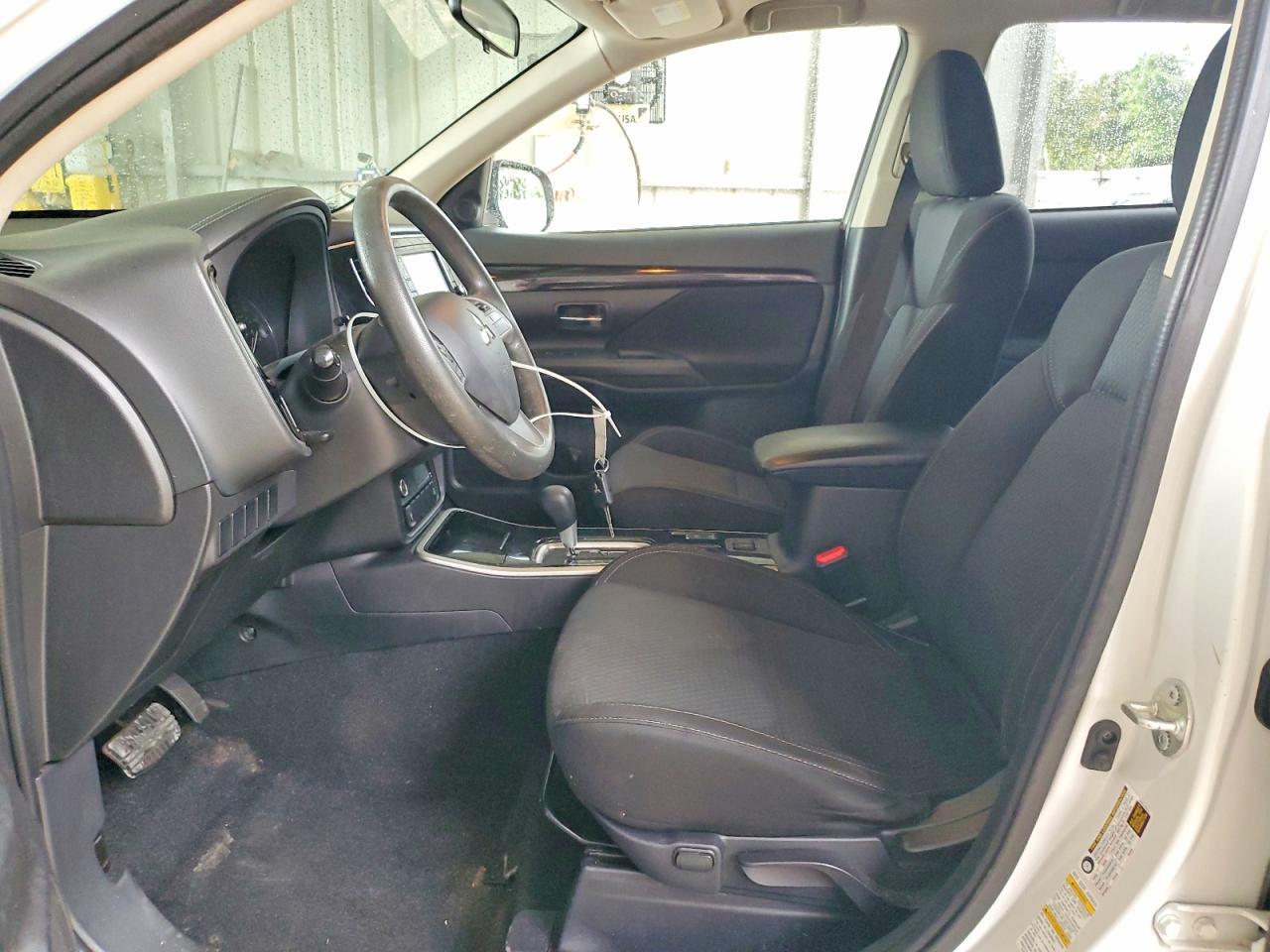 2020 Mitsubishi Outlander Se - Image 7