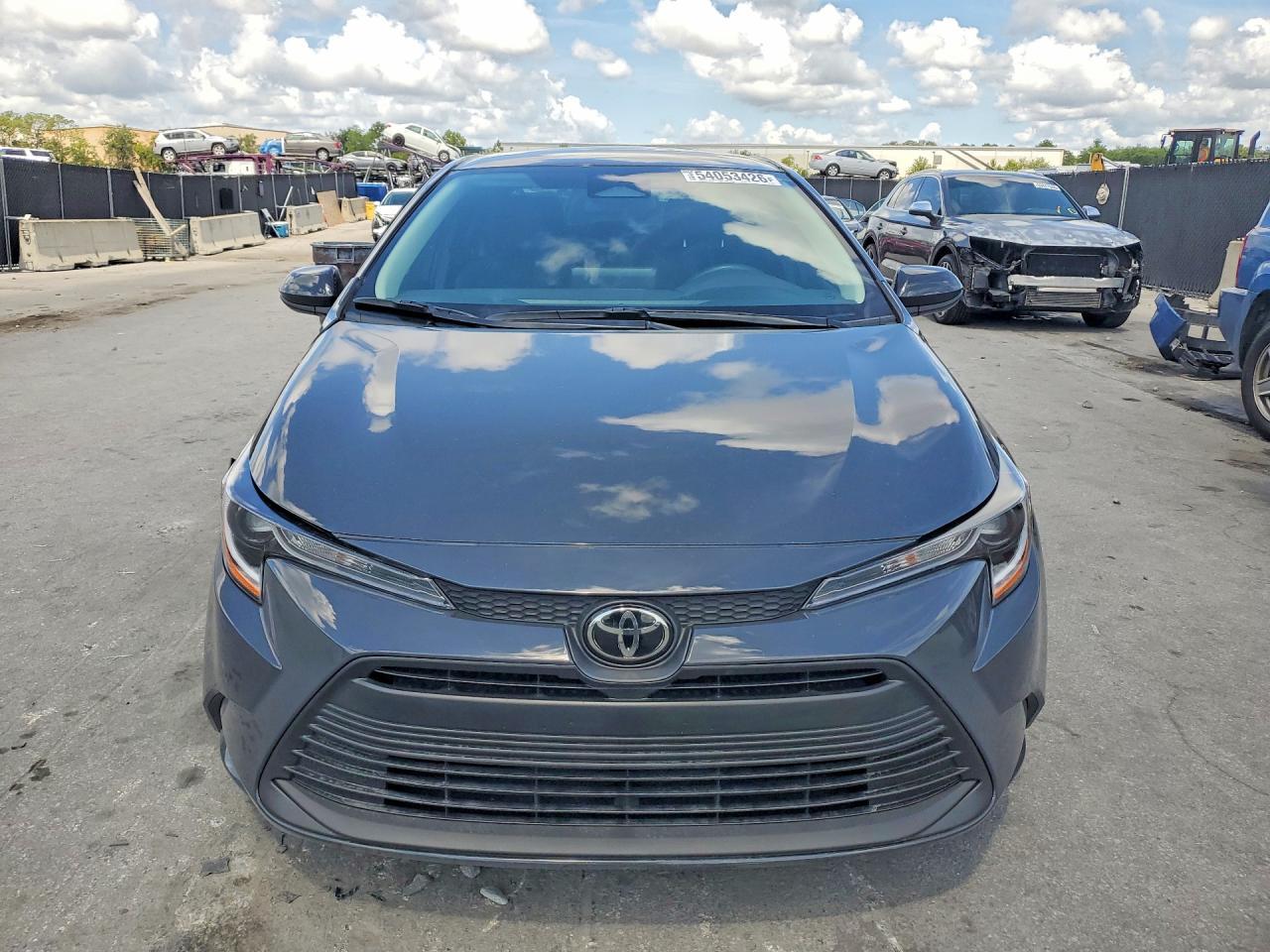 2025 Toyota Corolla Le - Image 5