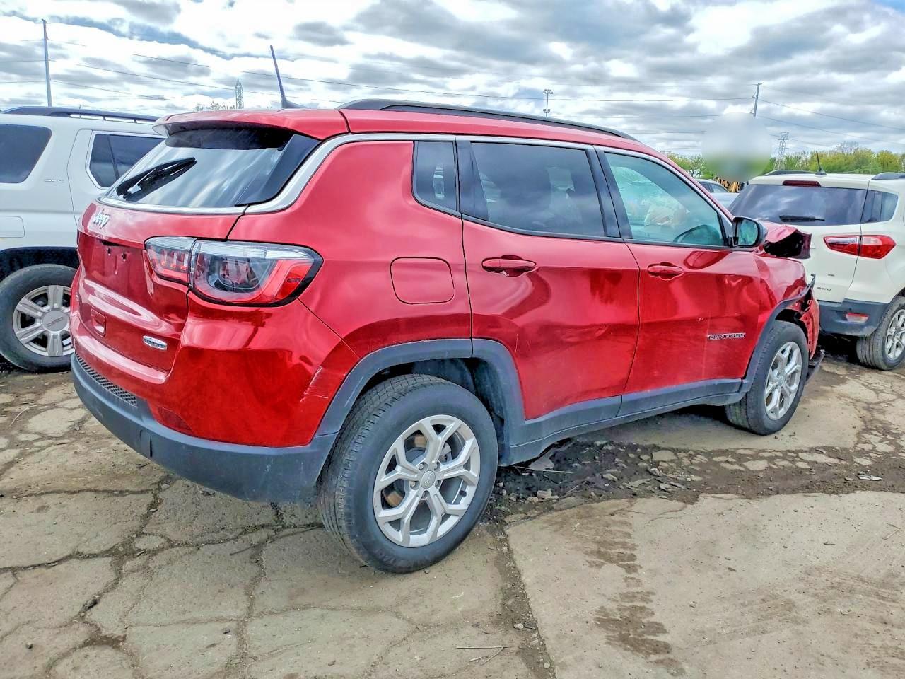 2024 Jeep Compass Latitude - Фото 3