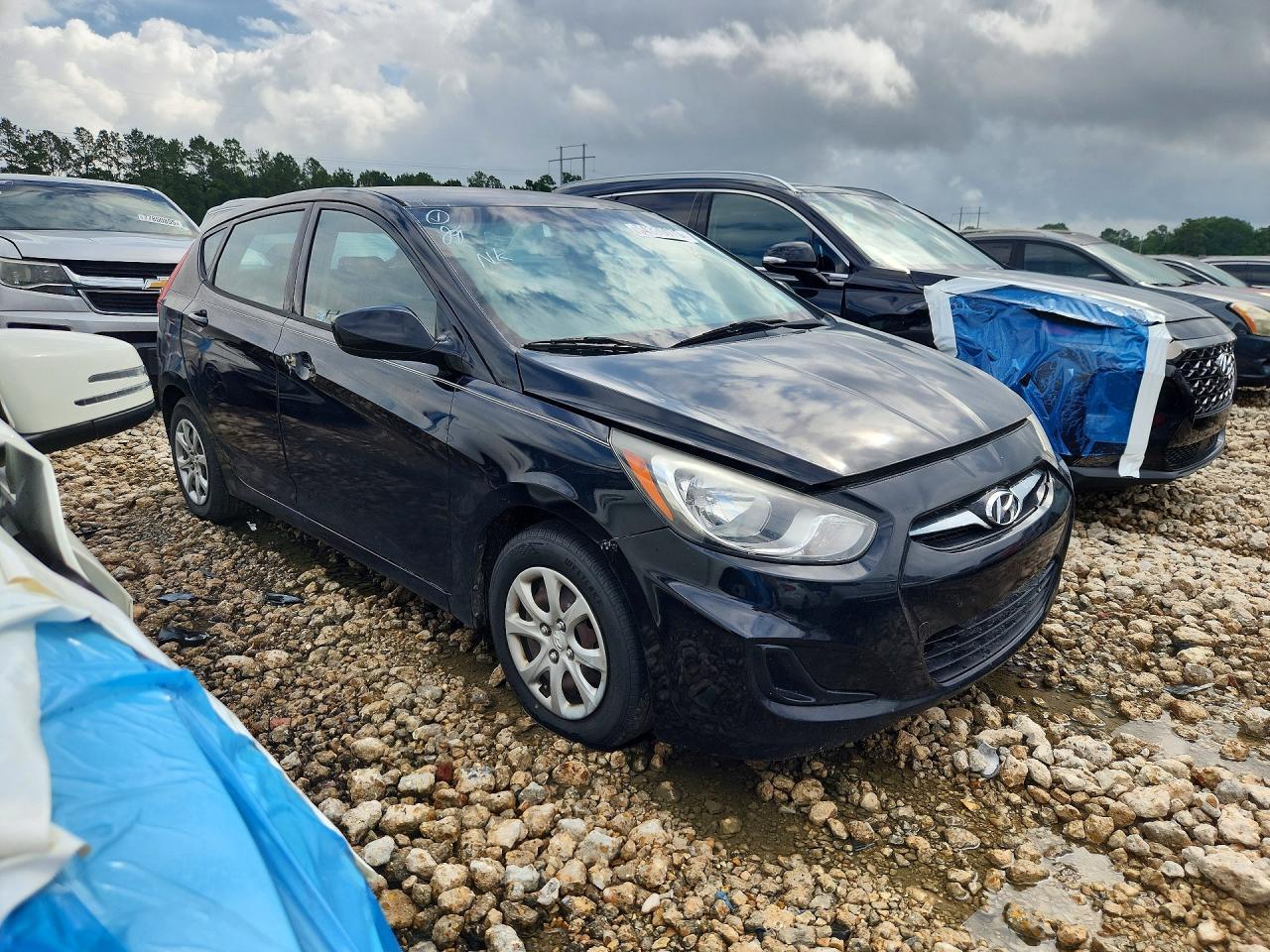 2013 Hyundai Accent Gls - Фото 4