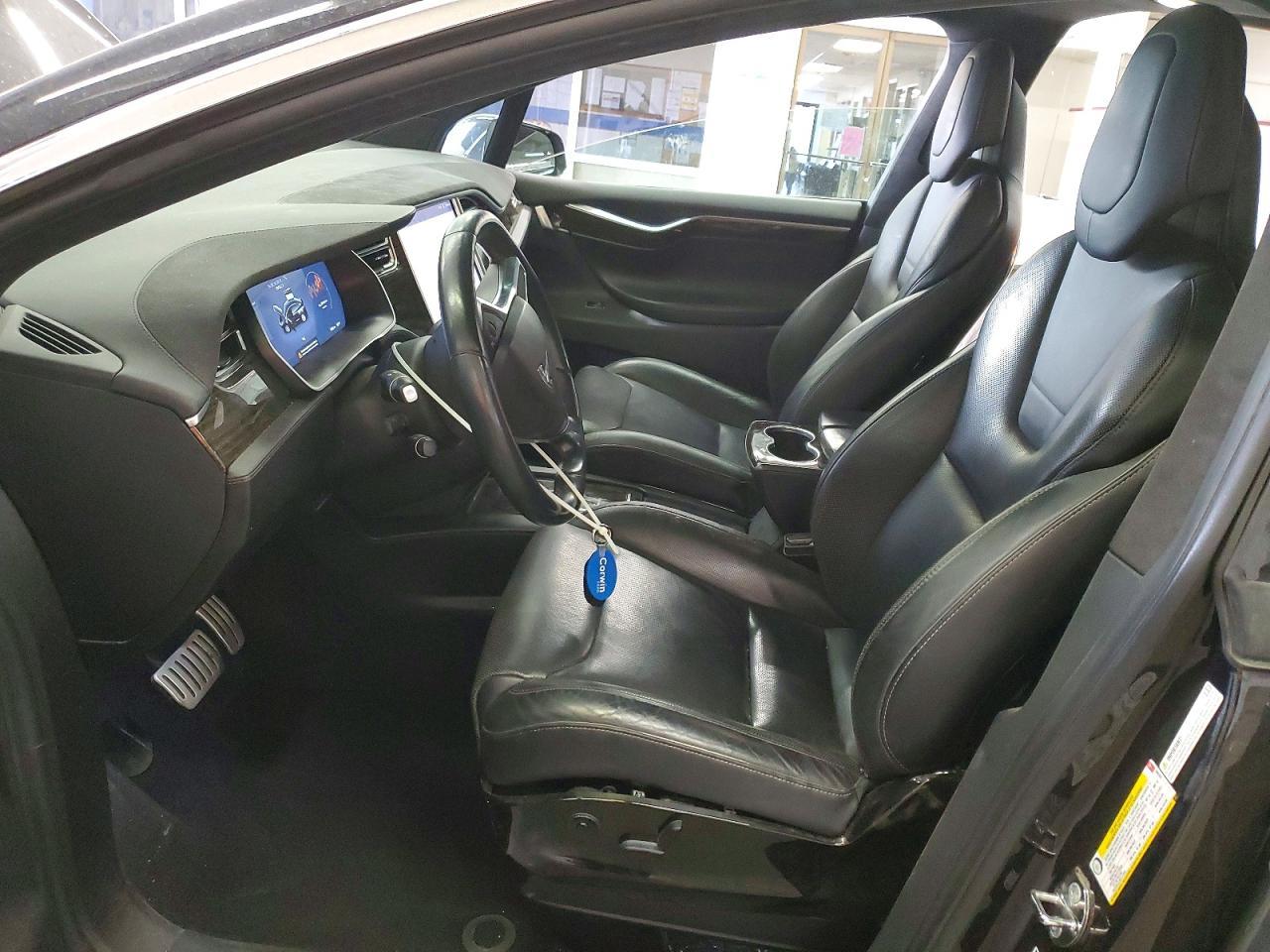2016 Tesla Model X - Фото 7