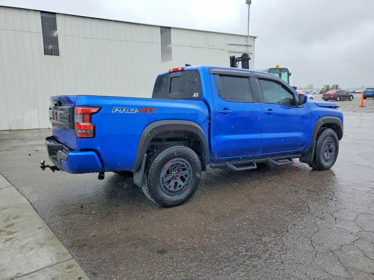 2025 Nissan Frontier Pro-4X - Image 3