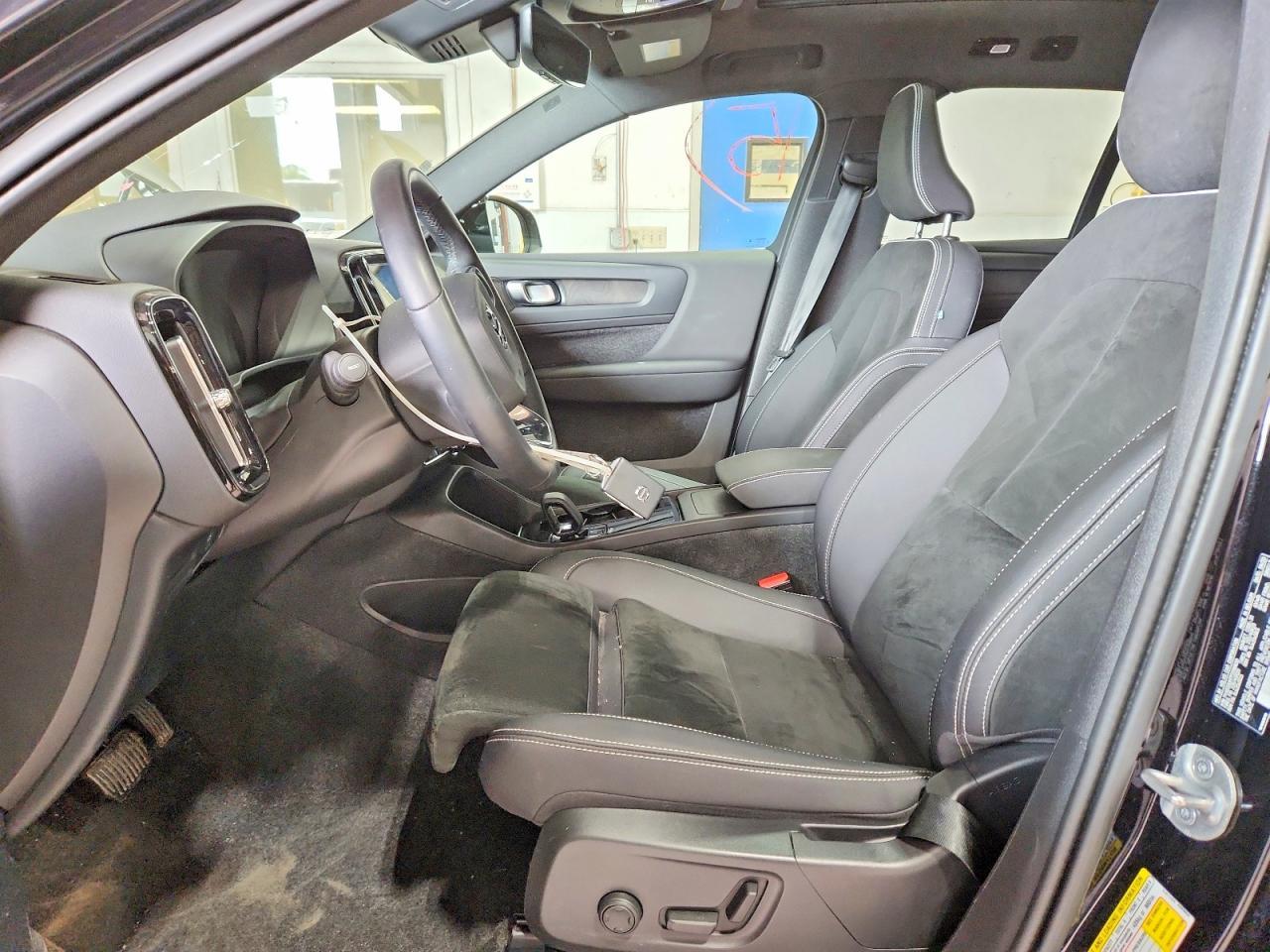 2023 Volvo Xc40 Recharge Ultimate - Image 7