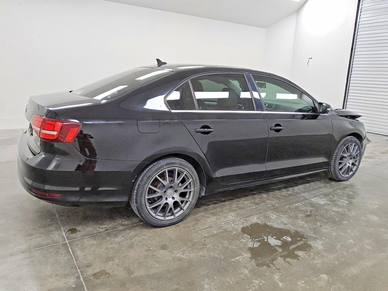 2017 Volkswagen Jetta Se - Image 3