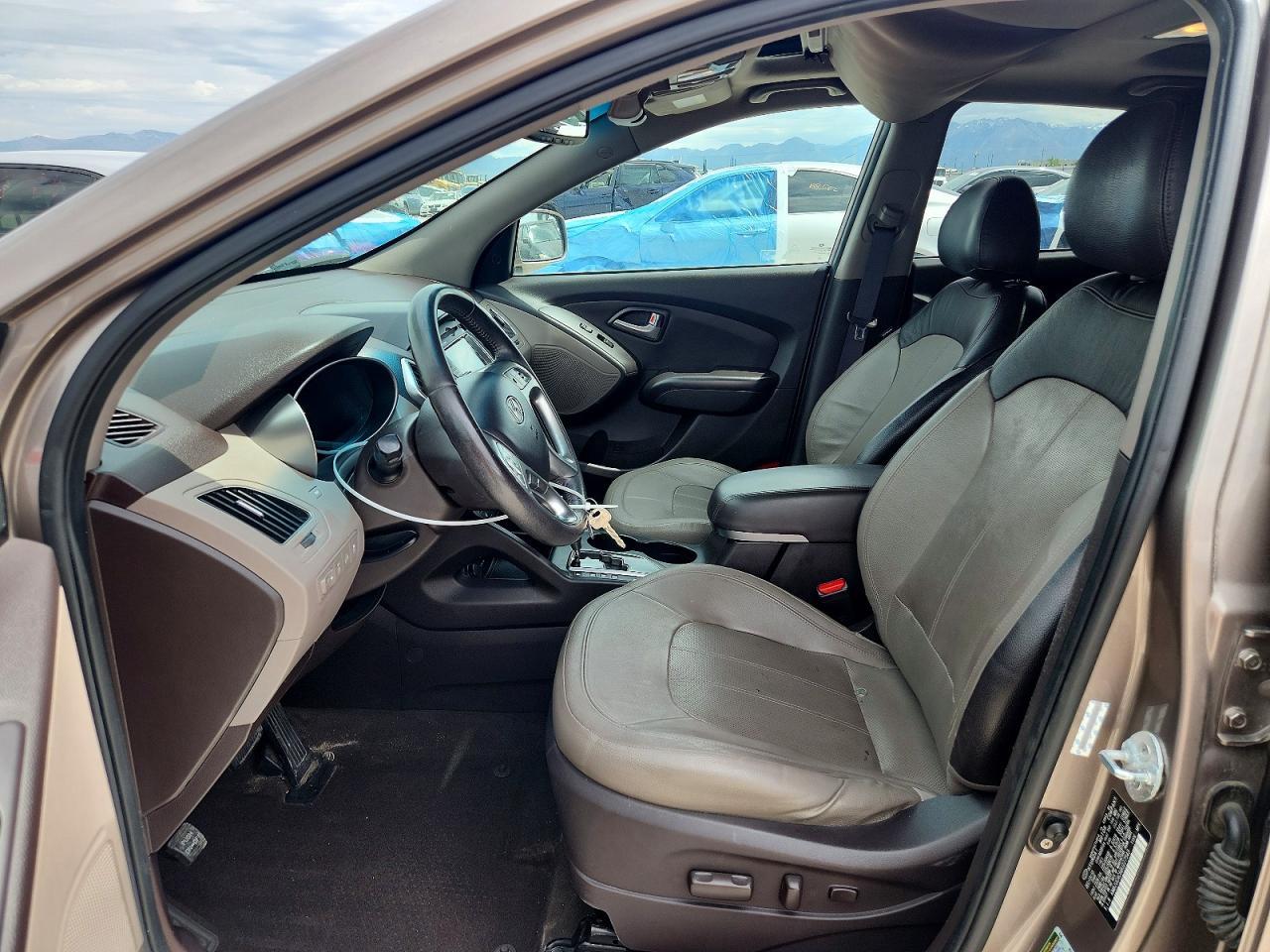 2011 Hyundai Tucson Limited - Image 7