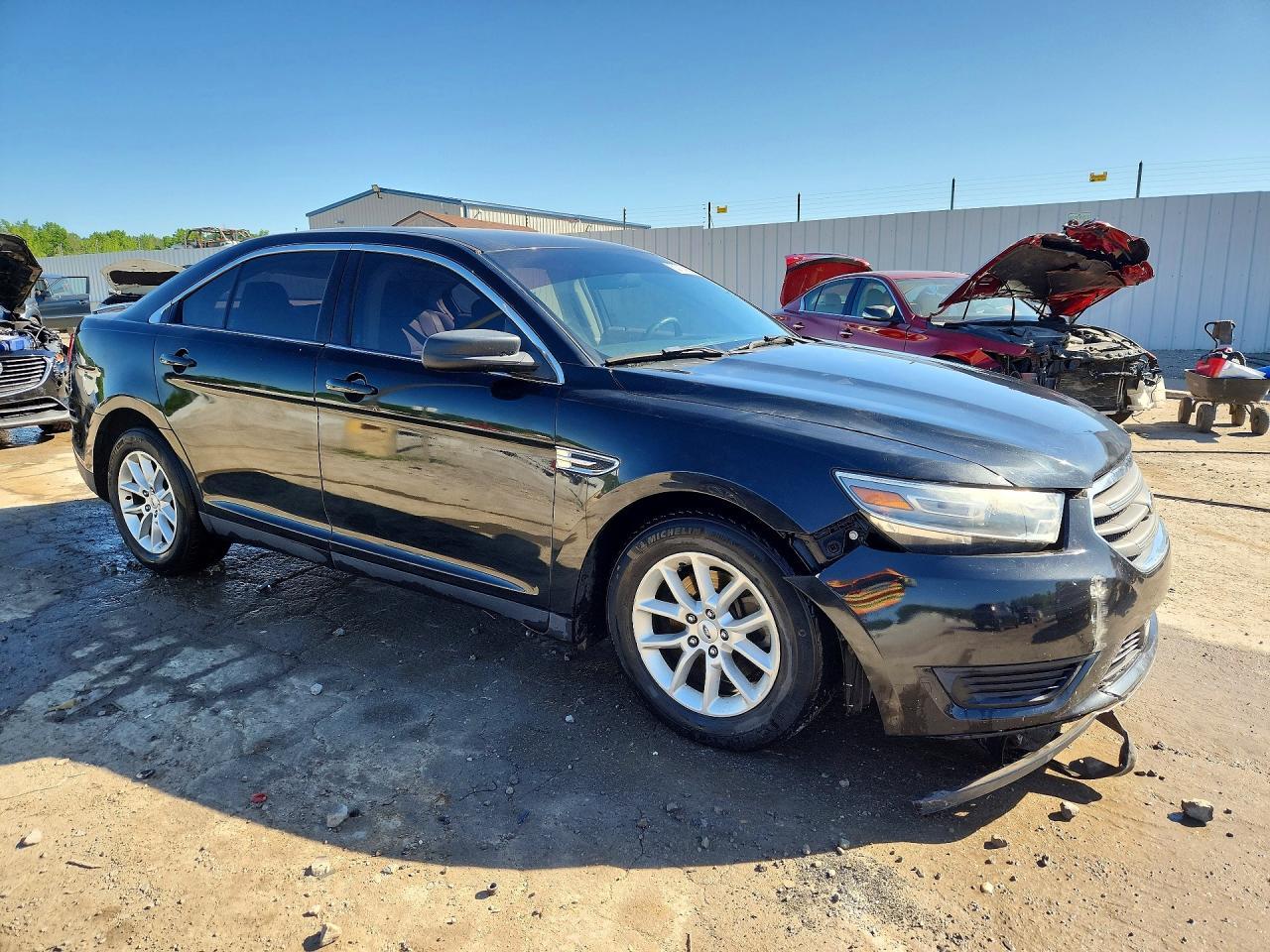 2014 Ford Taurus Se - Фото 4
