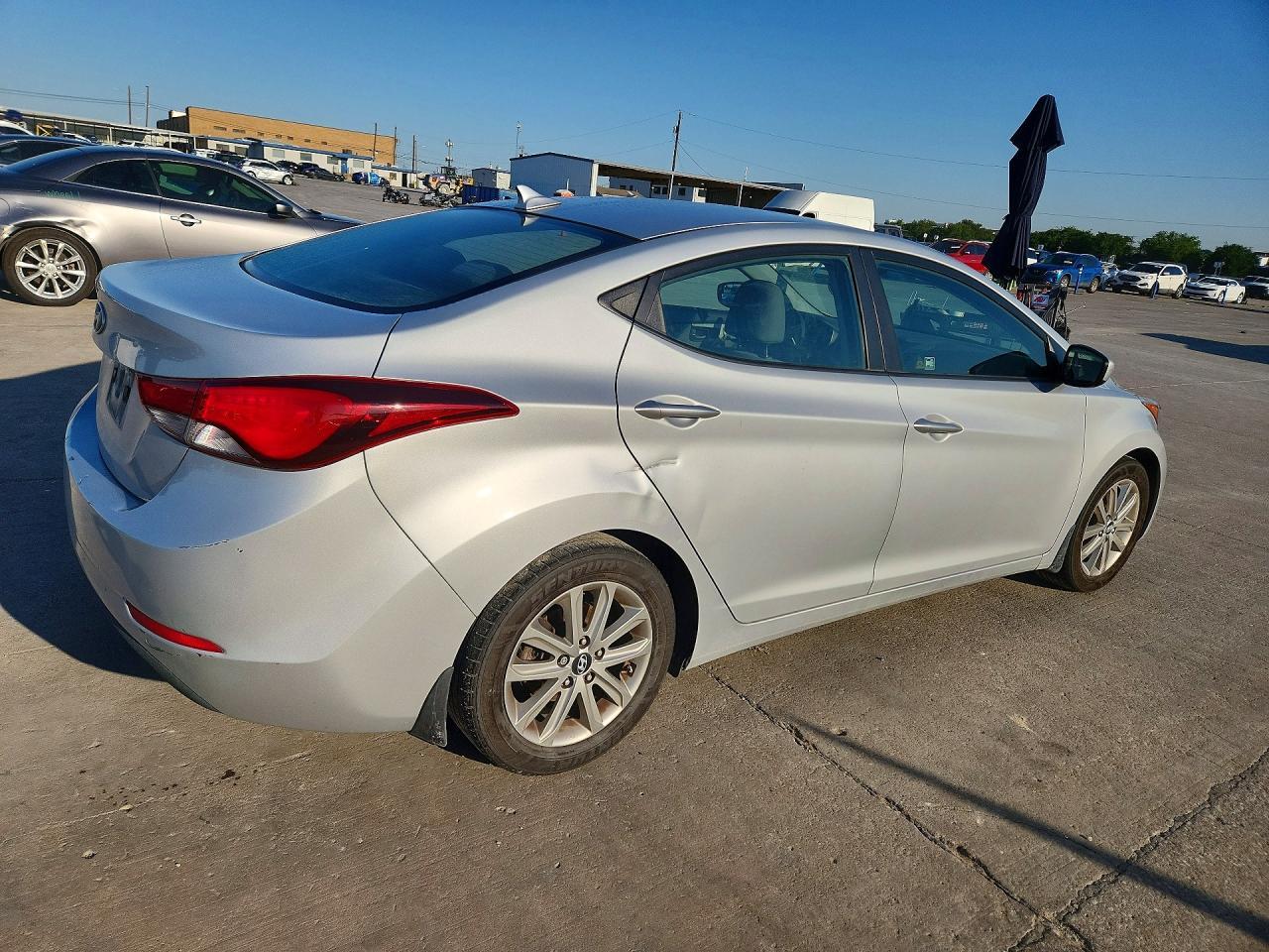 2014 Hyundai Elantra Se - Фото 3
