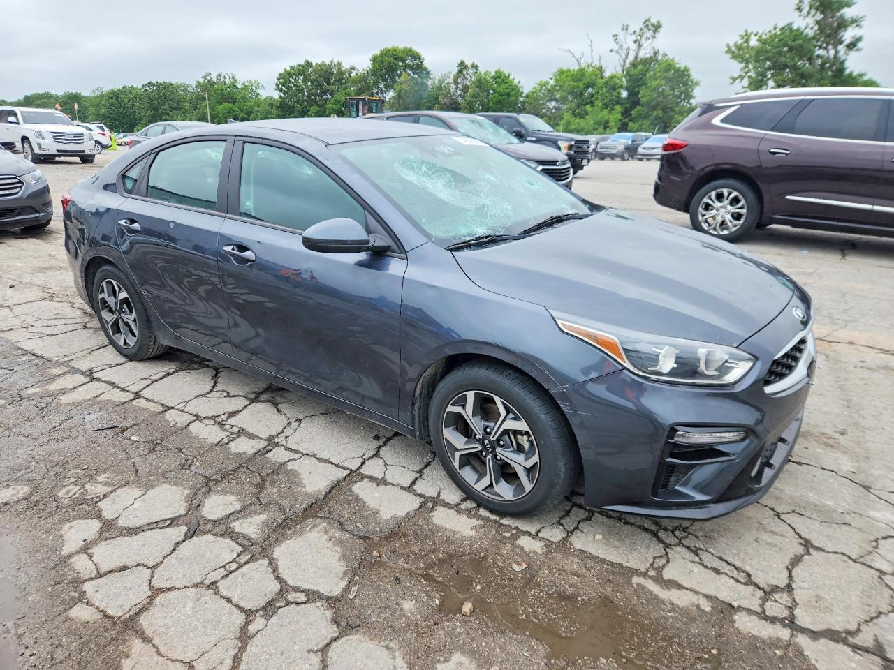 2020 Kia Forte Lxs - Фото 4