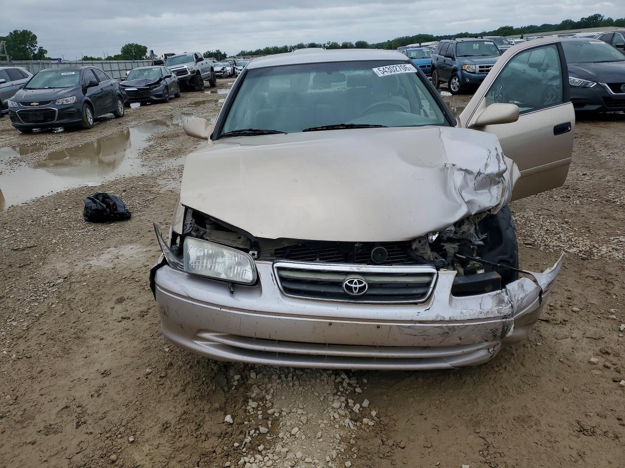 2001 Toyota Camry Le - Image 5