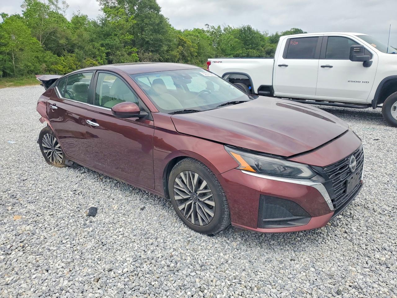2023 Nissan Altima Sv - Image 4