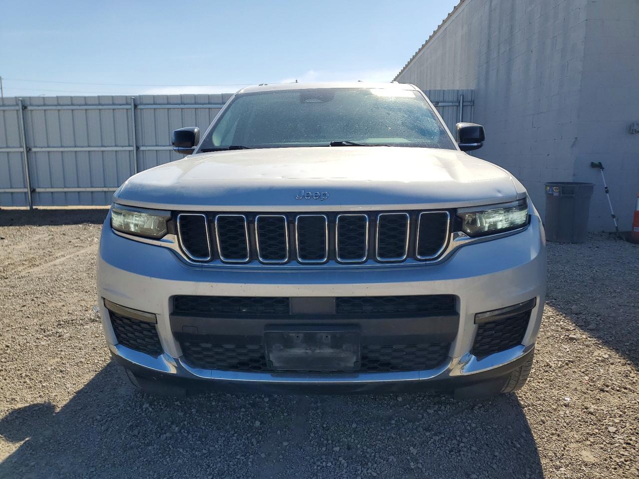 2022 Jeep Grand Cherokee L Limited - Image 5