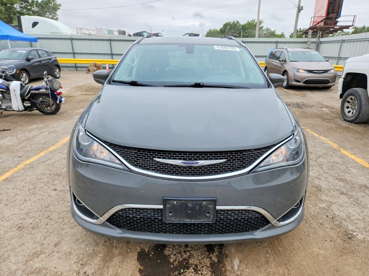 2020 Chrysler Pacifica Touring L - Фото 5