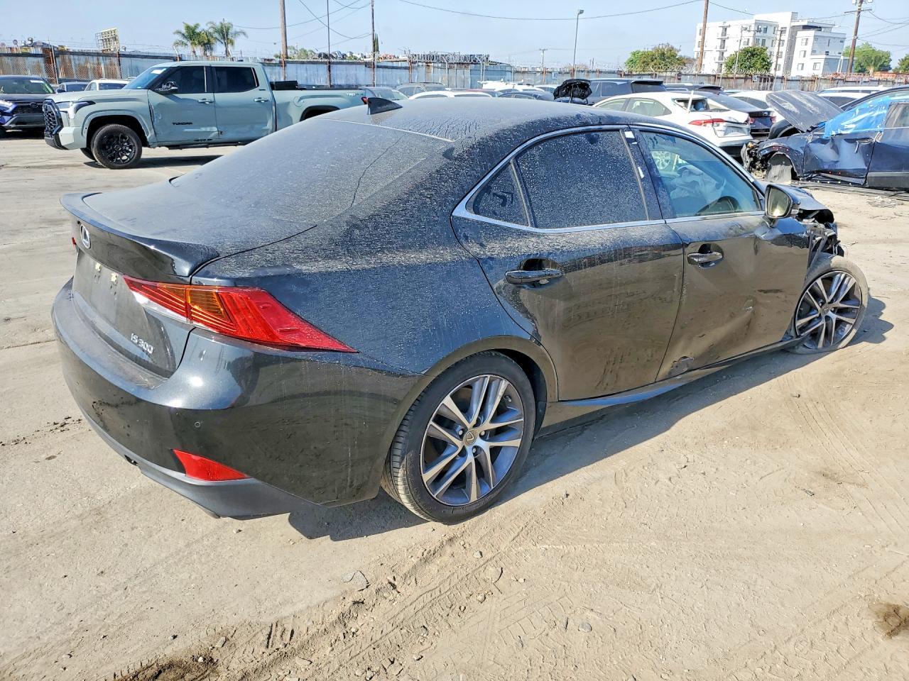2020 Lexus Is 300 Premium - Фото 3
