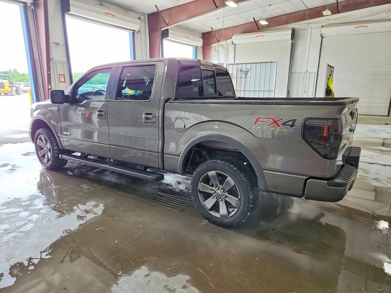 2013 Ford F150 Supercrew - Фото 2