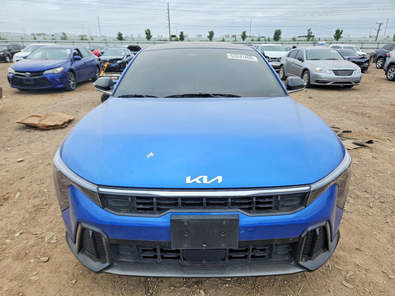 2025 Kia K4 Gt Line - Image 5