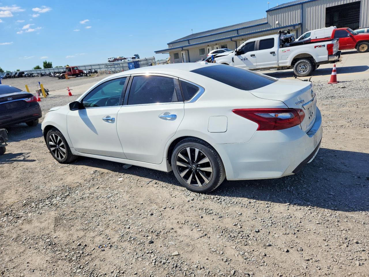 2018 Nissan Altima 2.5 Sv - Фото 2