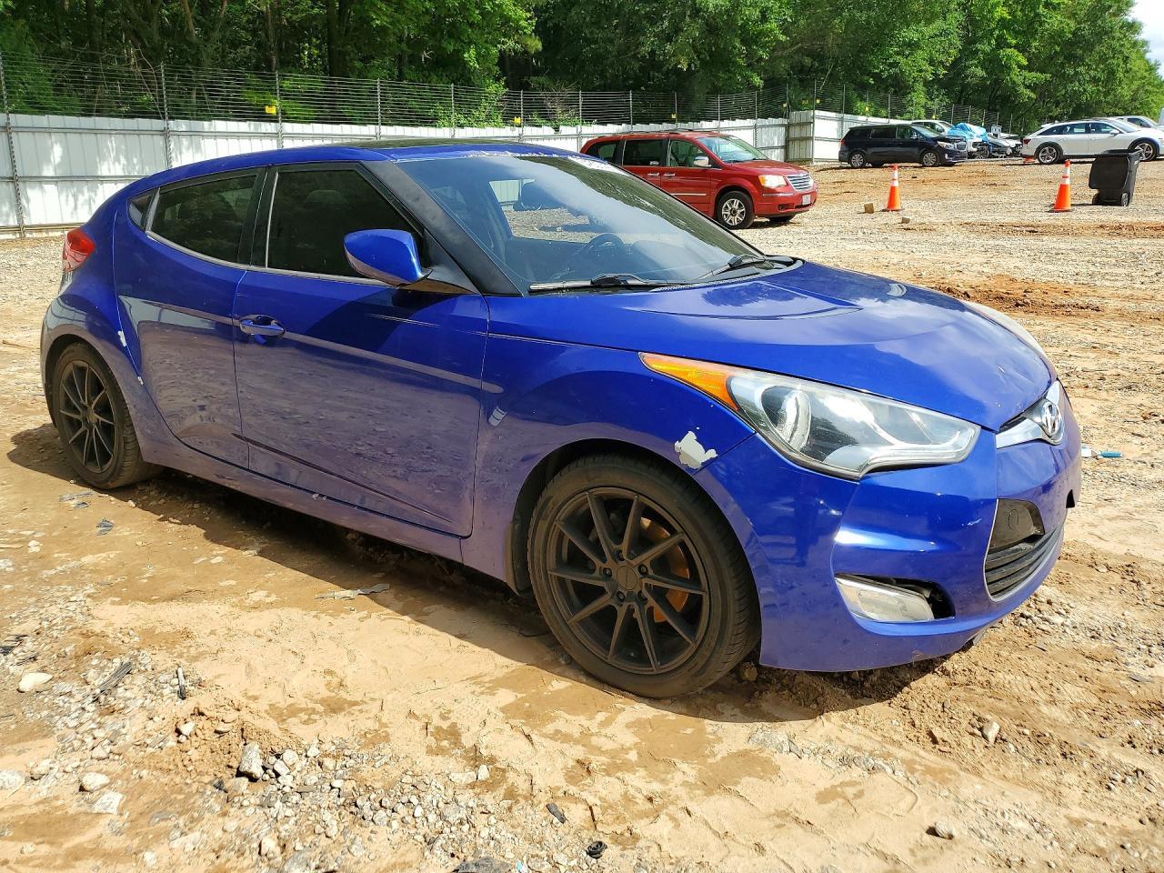 2012 Hyundai Veloster Base - Image 4