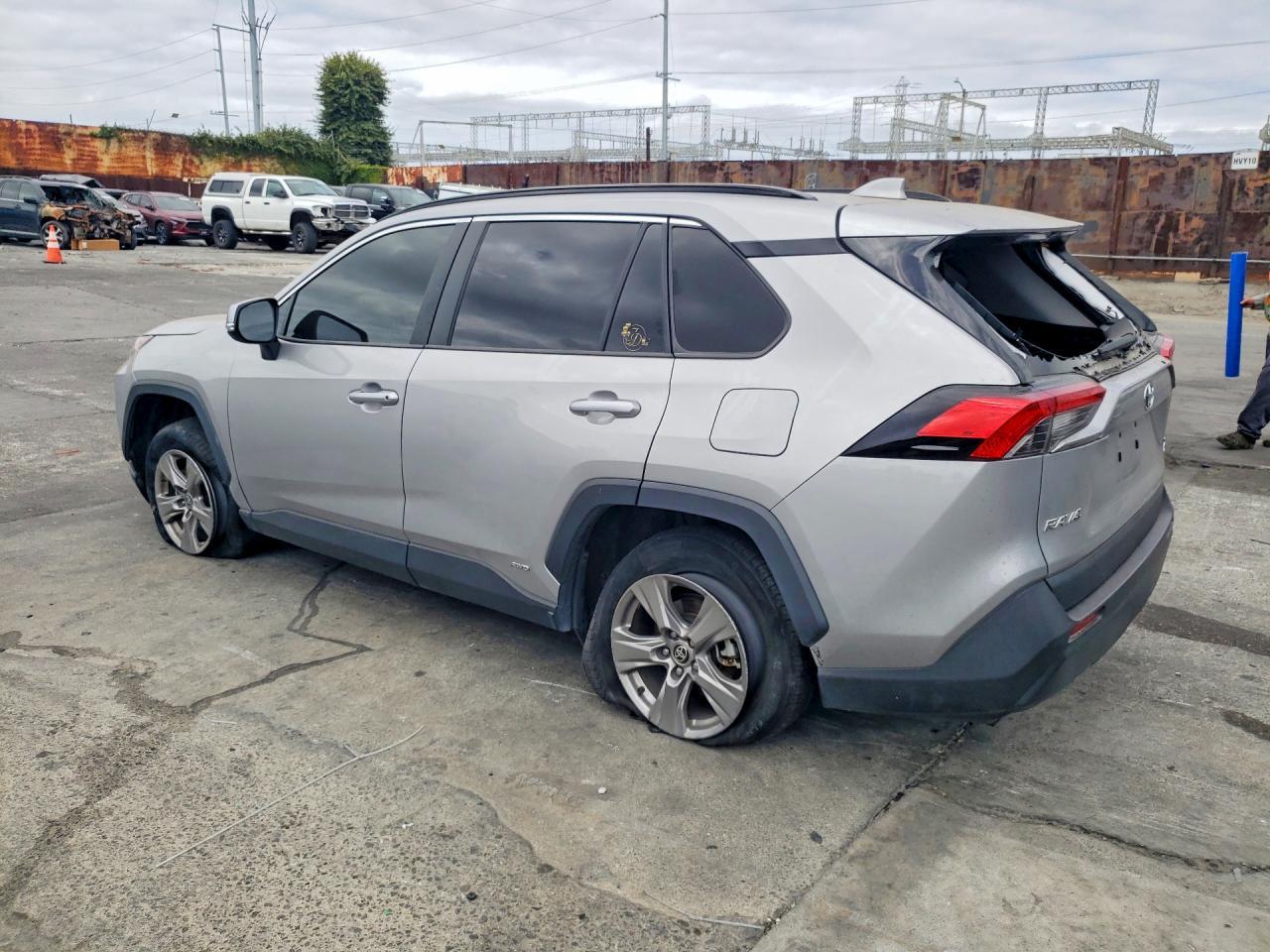 2024 Toyota Rav4 Hybrid Xle - Фото 2
