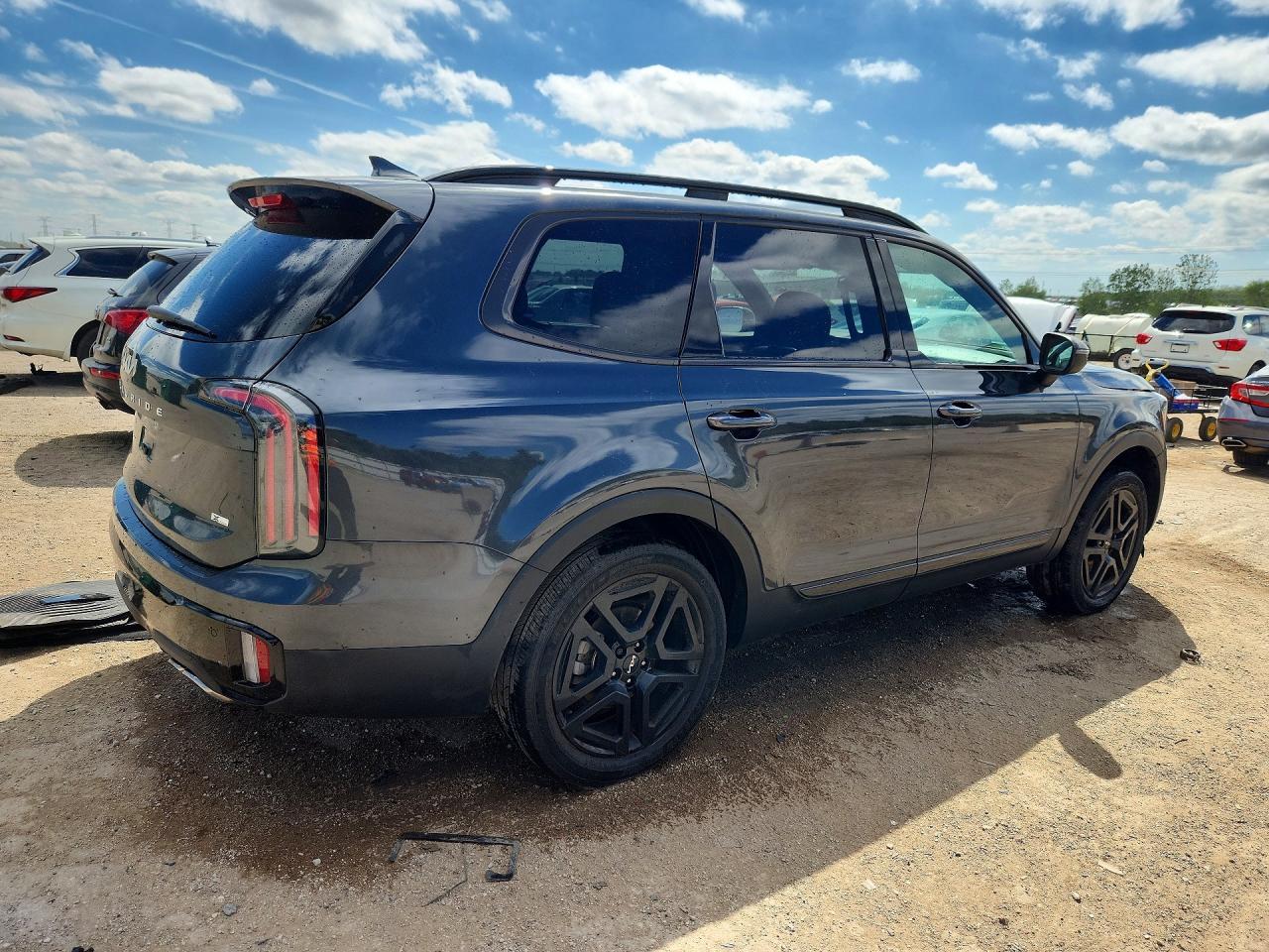 2024 Kia Telluride Ex X-Line - Фото 3