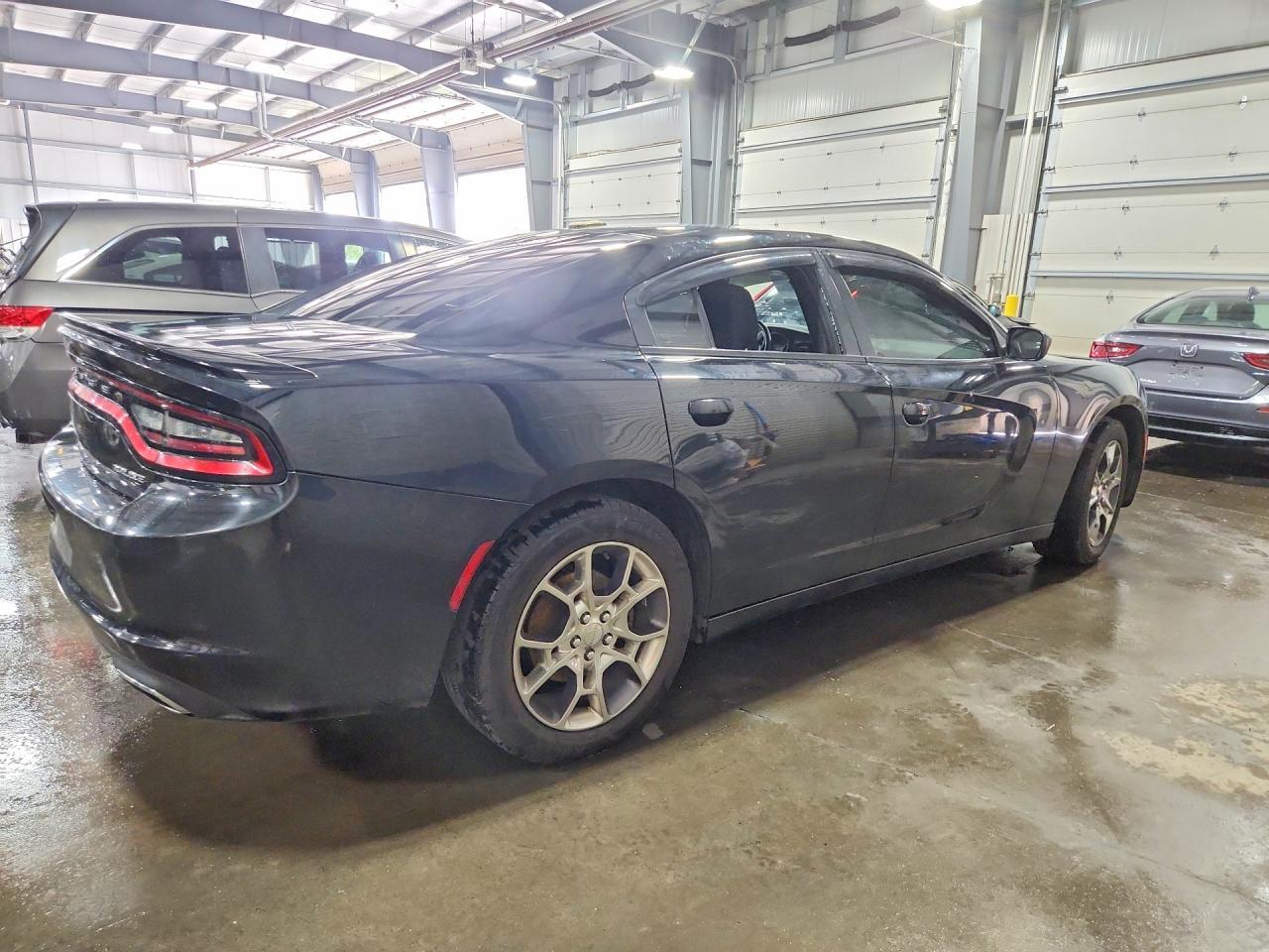 2016 Dodge Charger Sxt - Фото 3