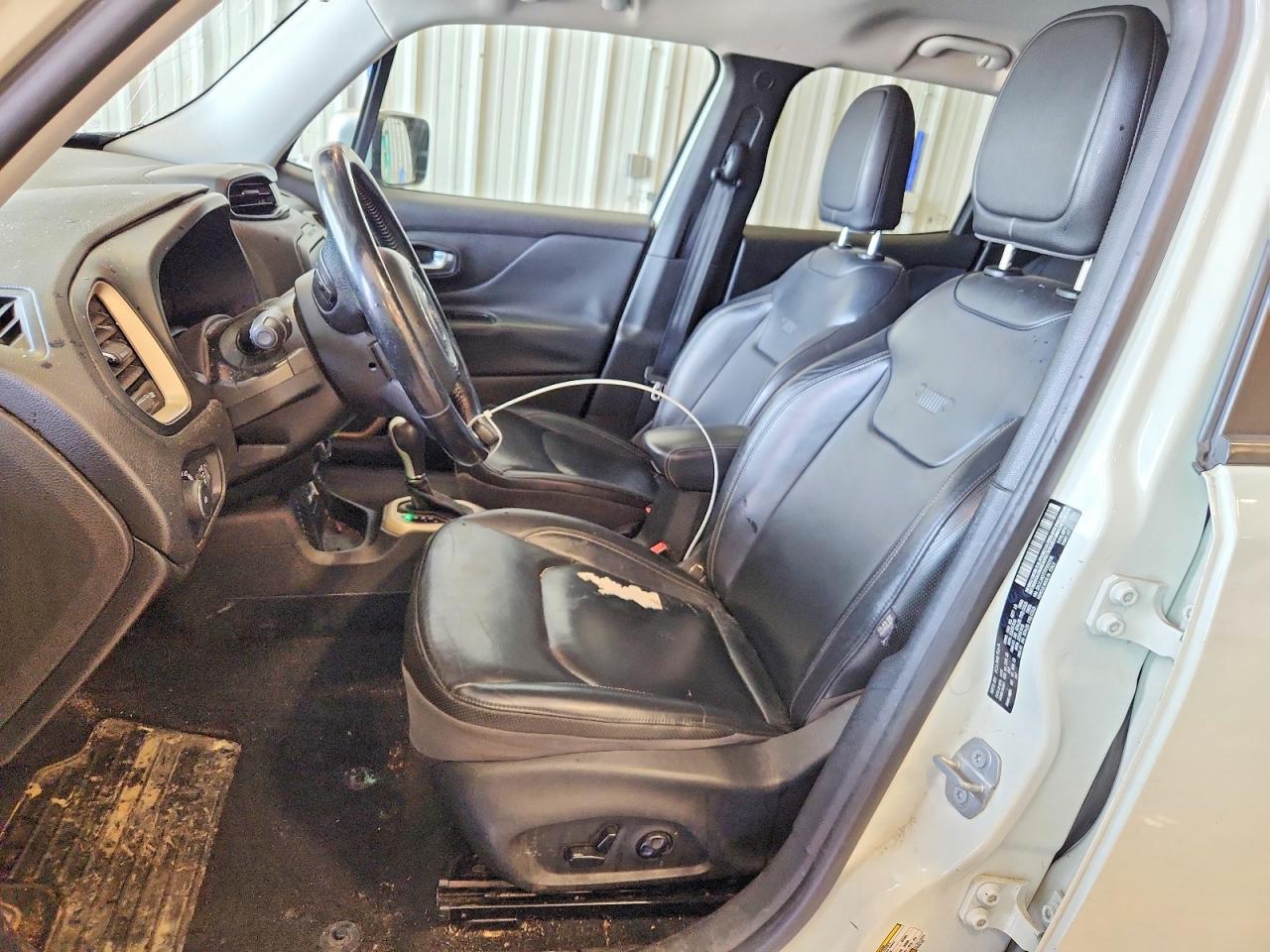 2015 Jeep Renegade Limited - Image 7