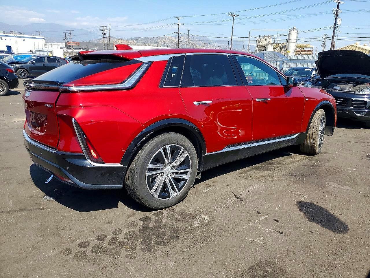 2024 Cadillac Lyriq Luxury - Image 3