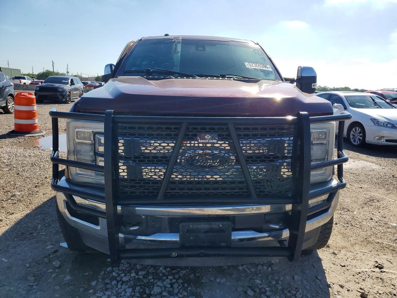 2017 Ford F250 Super Duty - Фото 5