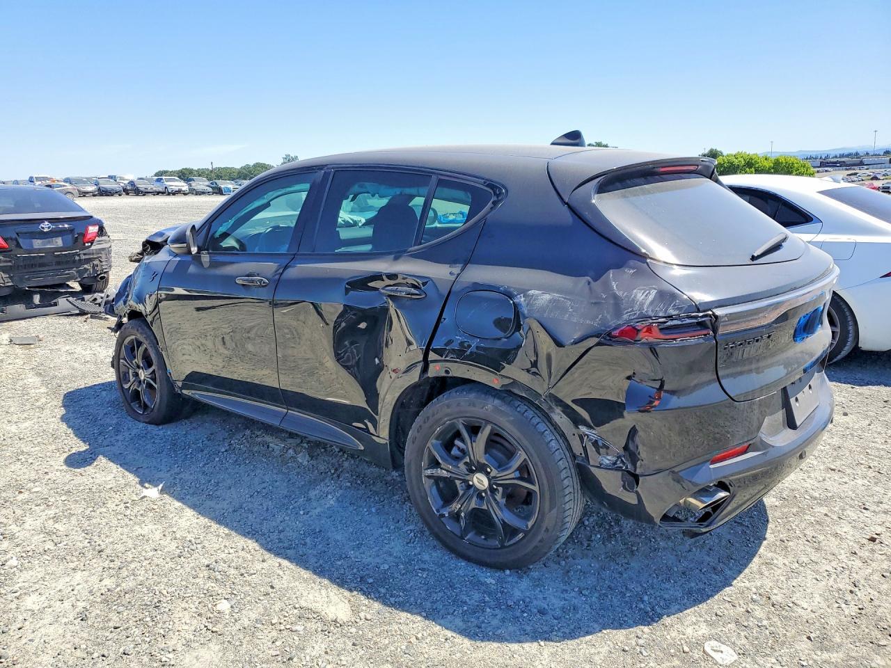 2024 Dodge Hornet - Image 2