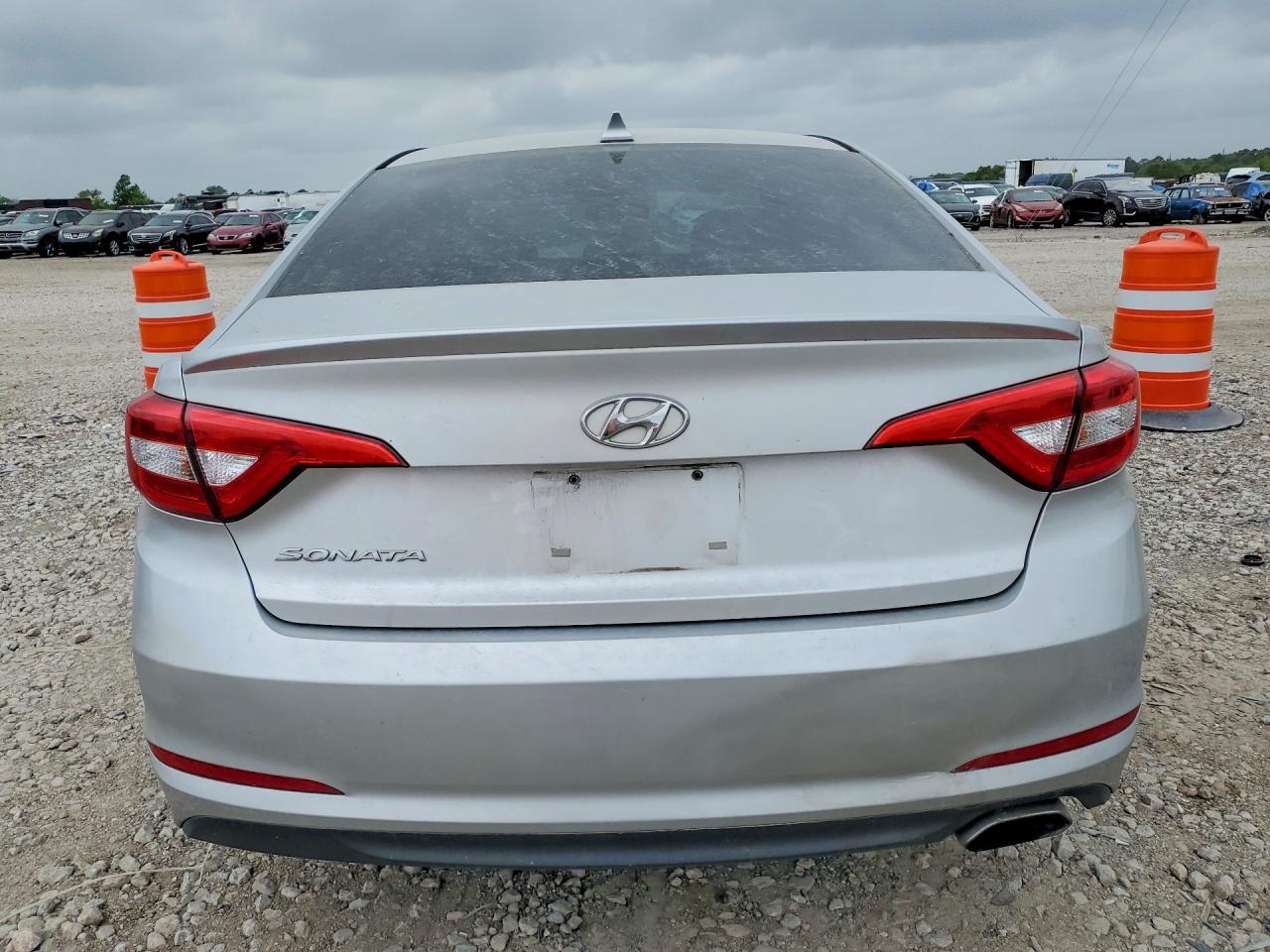 2015 Hyundai Sonata Se - Image 6