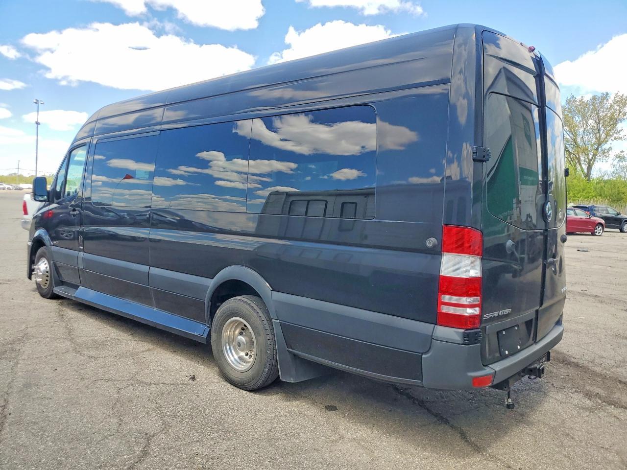 2016 Mercedes-Benz Sprinter 3500 - Фото 2