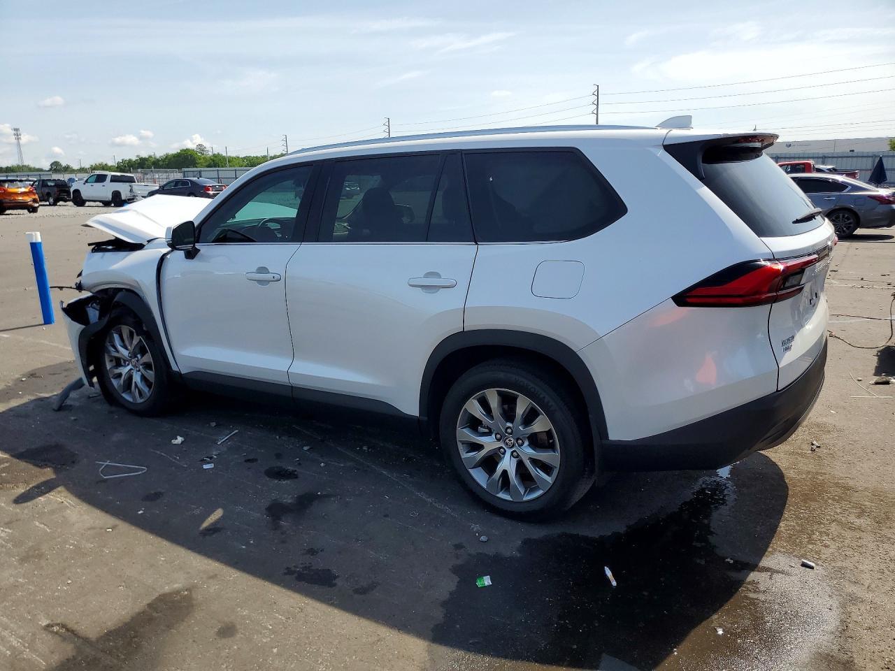 2024 Toyota Grand Highlander Limited - Image 2