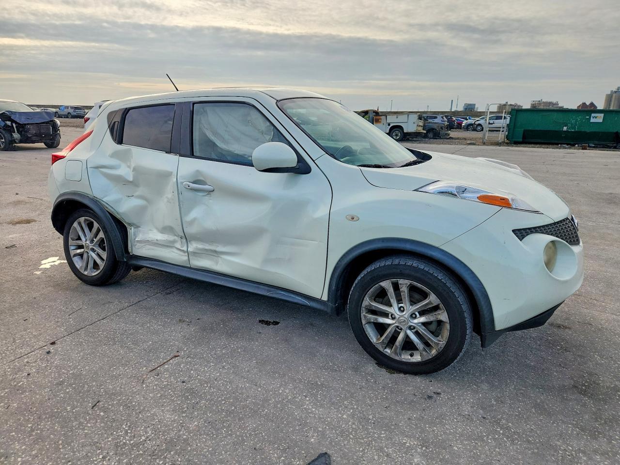 2012 Nissan Juke S - Фото 4